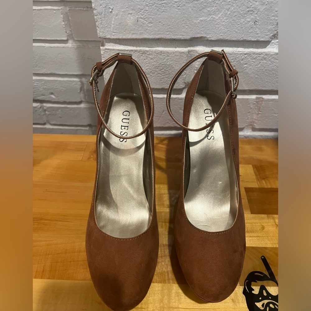#6 Guess heels - Picture 5 of 9
